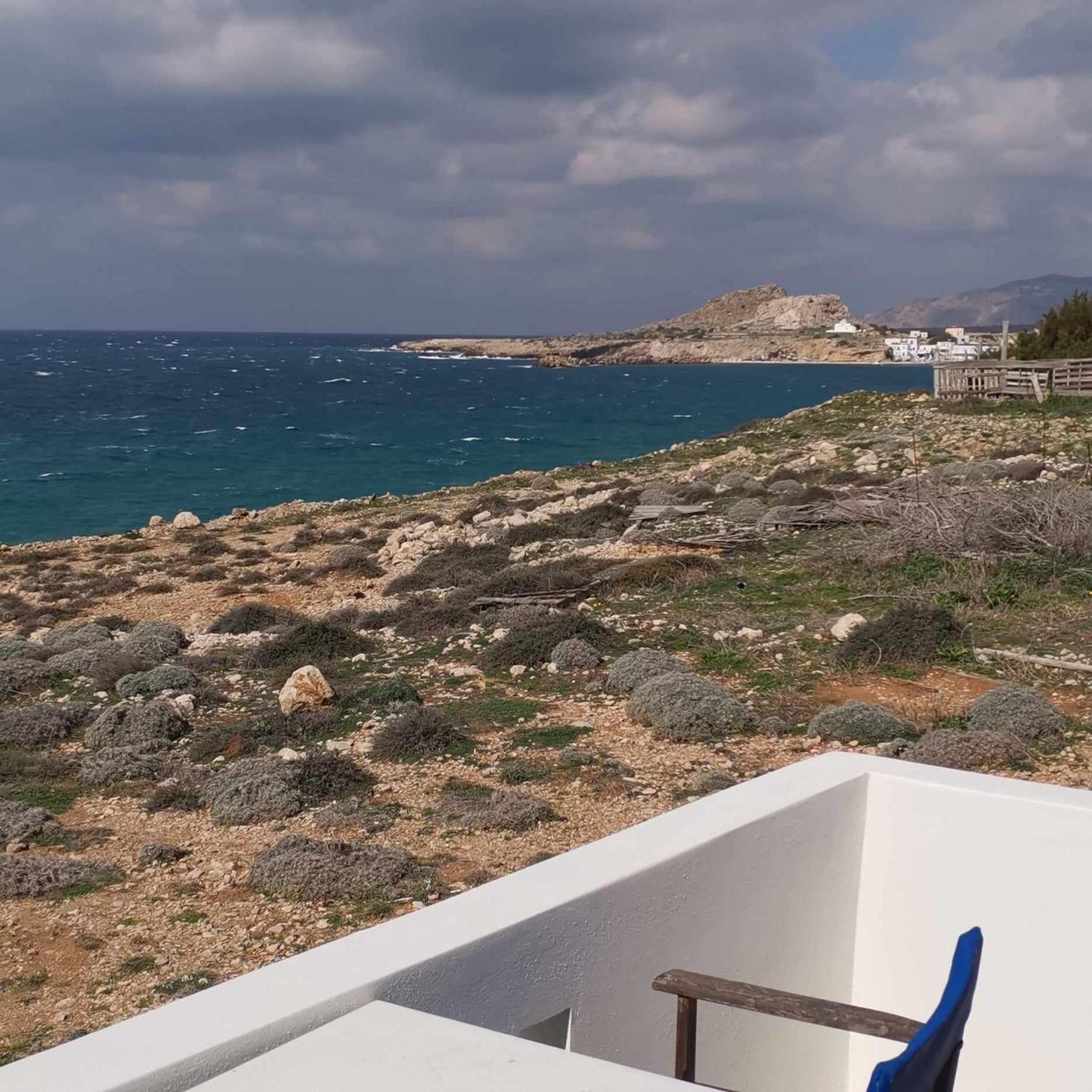 Arkasa Karpathos Seafront Paradisos Фойникион Экстерьер фото